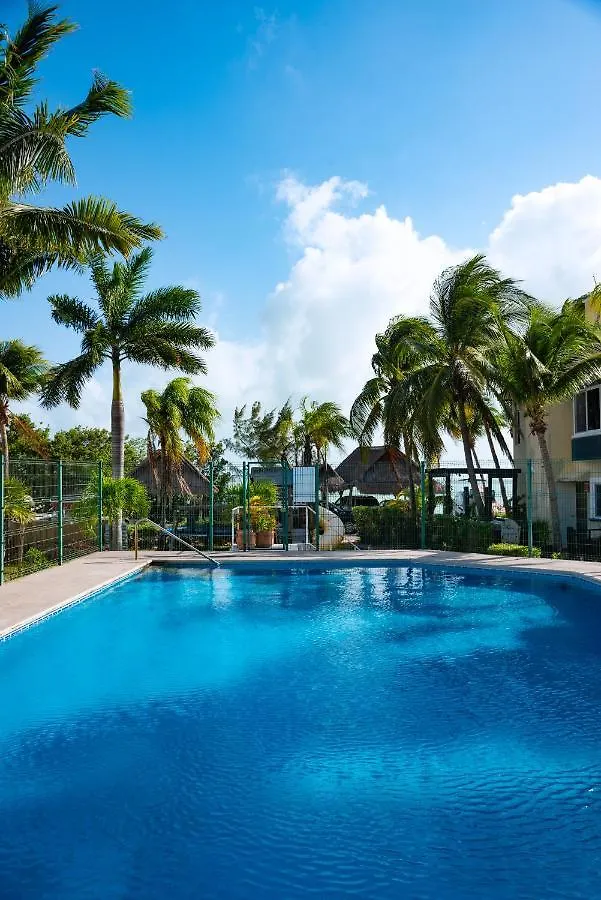 Newly Renovated ! Villa Laguna Cancun