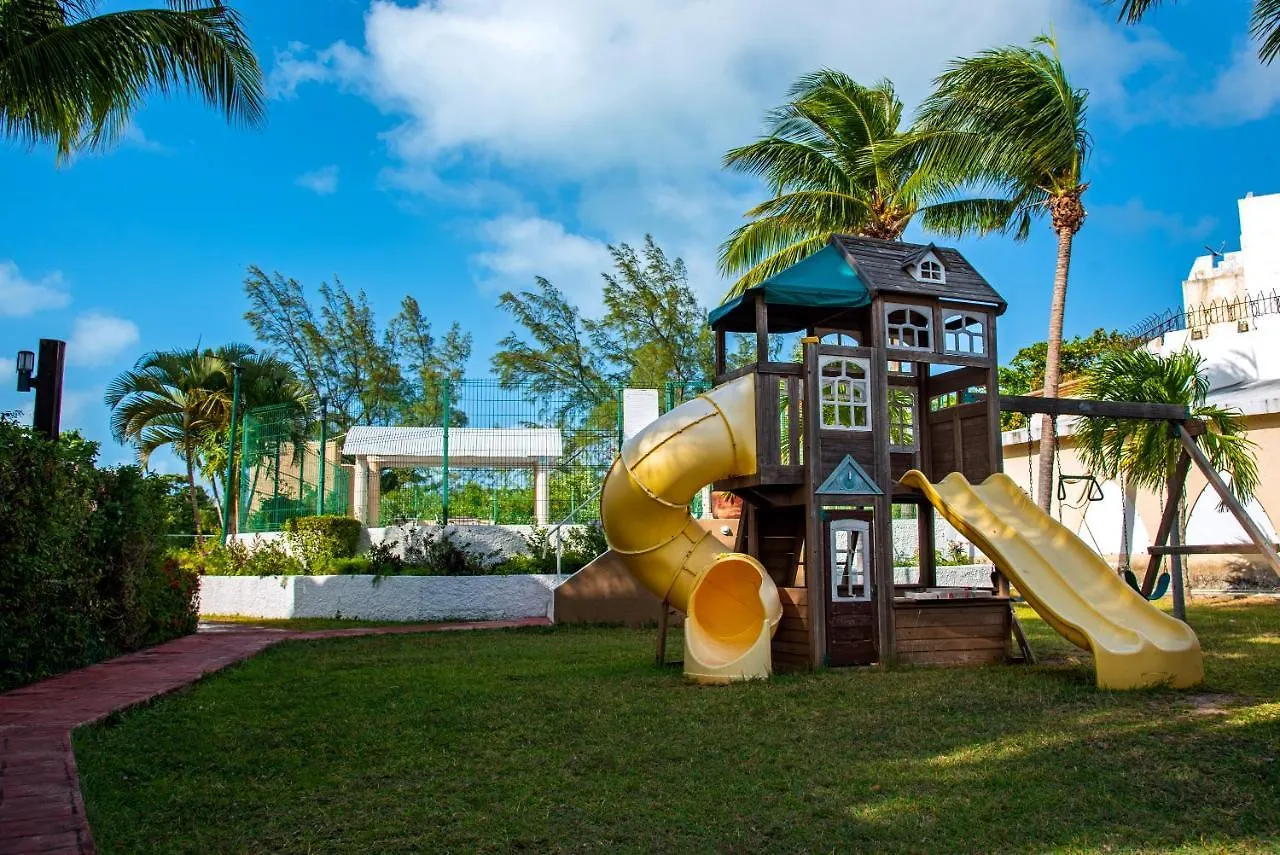 Newly Renovated ! Villa Laguna Cancun 0*,  Mexico
